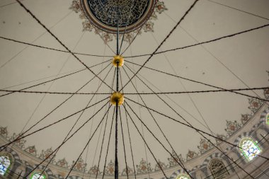 İstanbul, Türkiye 'de Osmanlı mimarisinde kubbenin iç görünümü