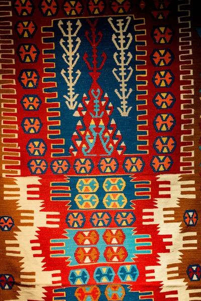 Traditionelle Türkische Teppiche Und Handgefertigte Teppiche — Stockfoto