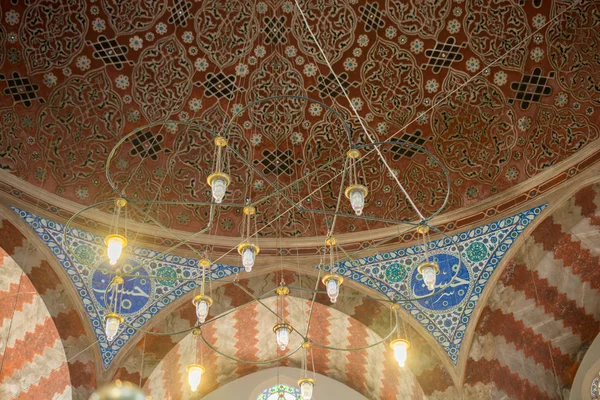 Внутрішній Вигляд Купола Османській Архітектурі Стамбулі Туреччина — стокове фото