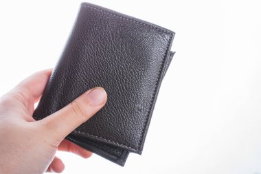 El tasarruf ve finans kavramında kahverengi deri cüzdan