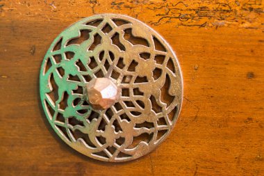 Metallere uygulanan Osmanlı sanat örnekleri