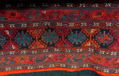 Geleneksel Türk el yapımı halı ve halılar