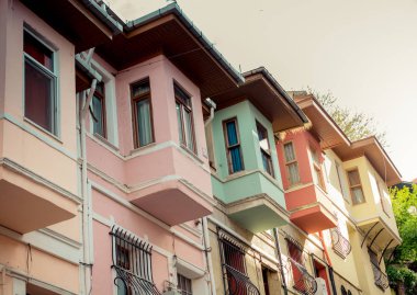 İstanbul 'da eski pencere mimarisi görüldü