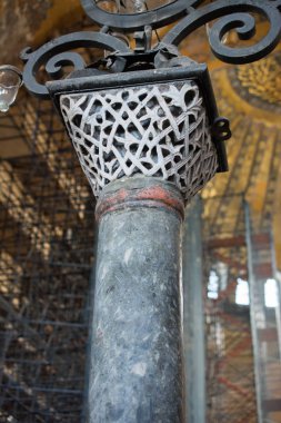 İstanbul, Türkiye 'de güzel bir cami avizesi