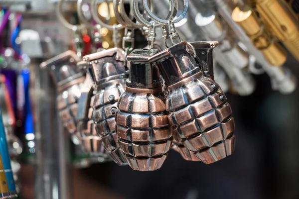 Porte Clés Miniature Forme Grenade Dans Vue — Photo