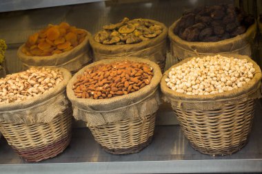 Fındık, badem, Antep fıstığı, tarihleri, incir, kayısı, hasır sepetleri