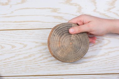 Ahşap dokusu arka planı için kullanılan küçük bir tahta parçası