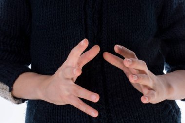 Beyaz bir arka planda el hareketi yapmak.