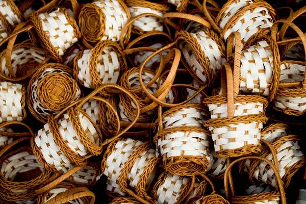 Empty Wicker Baskets Sale Market Place — Stock Photo, Image