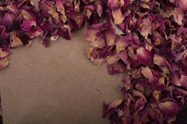 Bitki çayı gibi kurumuş gül yapraklarının arka planı