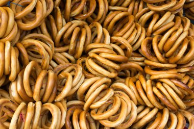 Türk maymunu / simitleri susuz gösteriyor