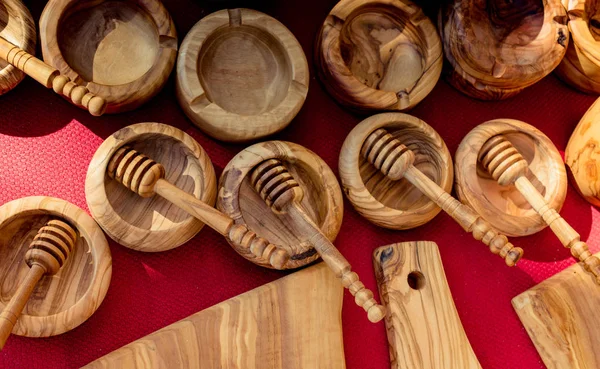 Tahtadan yapılmış ballı şeker seti.