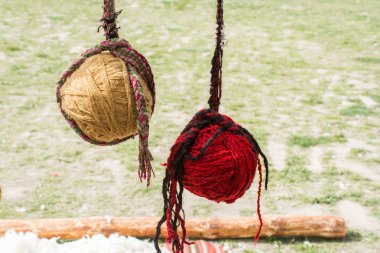 Renkli dizgiyi ayarla veya rulo yap