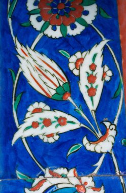 Osmanlı el yapımı çiçek desenli Türk fayansları