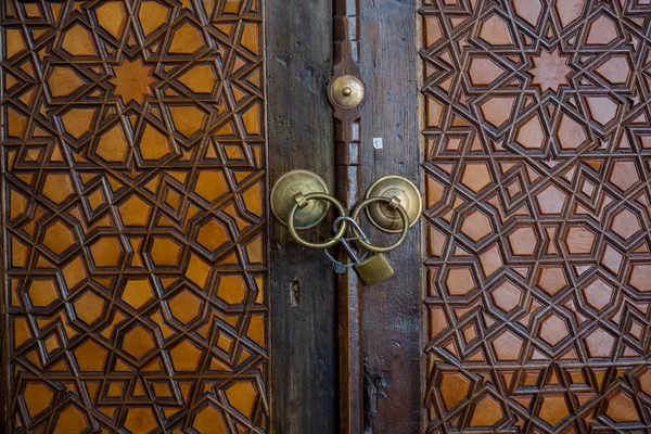 Art Turc Ottoman Avec Motifs Géométriques Sur Bois — Photo