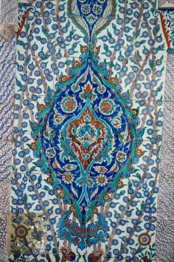 Osmanlı el yapımı çiçek desenli Türk fayansları