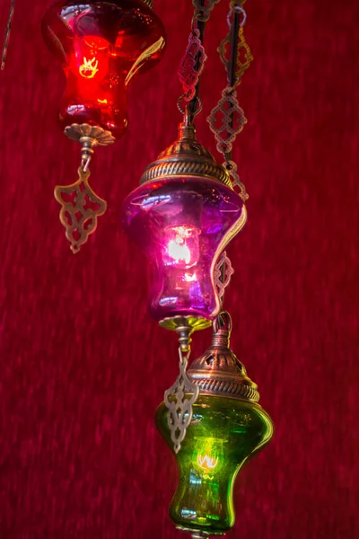 Osmańskie Lampy Dekoracyjne Stylu Tureckim Włączone — Zdjęcie stockowe
