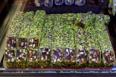 Bir sürü geleneksel Türk Lokum şekeri.