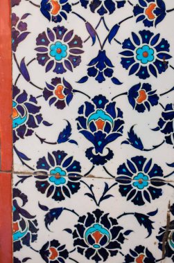 Osmanlı el yapımı çiçek desenli Türk fayansları