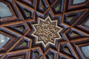 Tahtada geometrik desenli Osmanlı Türk sanatı