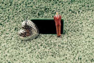 Kalp ve küçük adam biblo modeli ve ilan tahtası