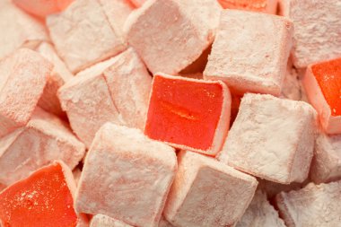 Türk tatlıları geleneksel tarzda yapılıyor