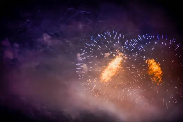 Festliches Farbenfeuerwerk Dunkler Nacht — Stockfoto