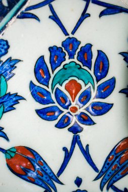 Osmanlı el yapımı çiçek desenli Türk fayansları