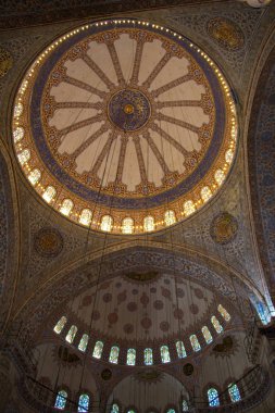 İstanbul, Türkiye 'de Osmanlı mimarisinde kubbenin iç görünümü