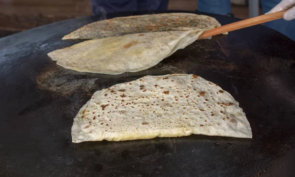 Home Making Traditional Turkish Gozleme Pancake — Stock Photo, Image