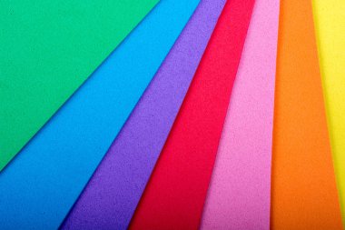 Renkli nesneler karışık çok renkli arkaplan oluşturur