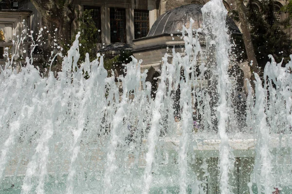 Fountains Gushing Sparkling Water Pool Park — Stock Photo, Image