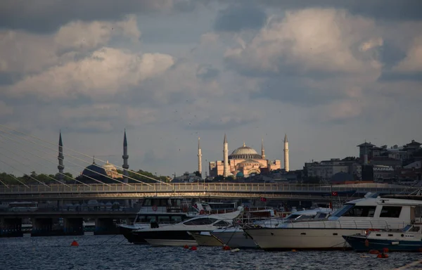 Vista Esterna Della Moschea Stile Ottomano Istanbul — Foto Stock