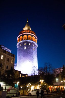 Byzantium Times Galata Kulesi Istanbul'da gece görünümü