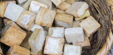 Kokulu el yapımı organik sabun koleksiyonu