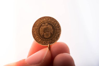 Türk Osmanlı tarzı altın sikke el