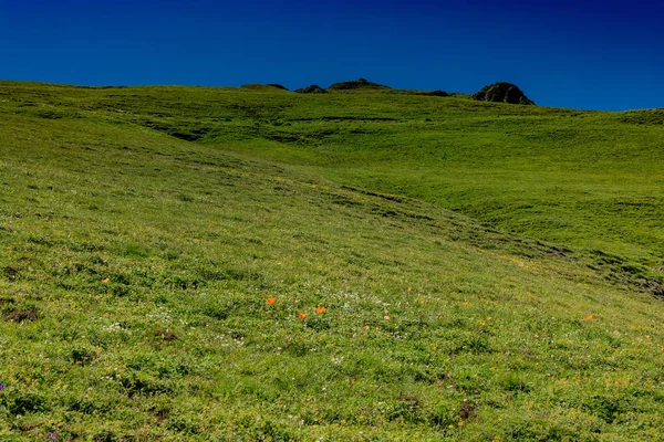 Vista das montanhas nas terras altas da Turquia — Fotografia de Stock