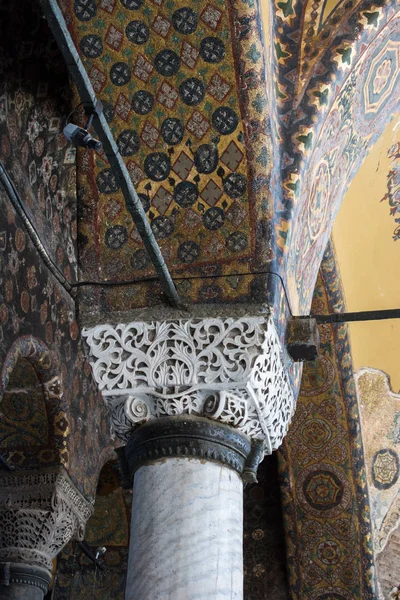 Las columnas dentro de Hagia Sophia en exhibición —  Fotos de Stock
