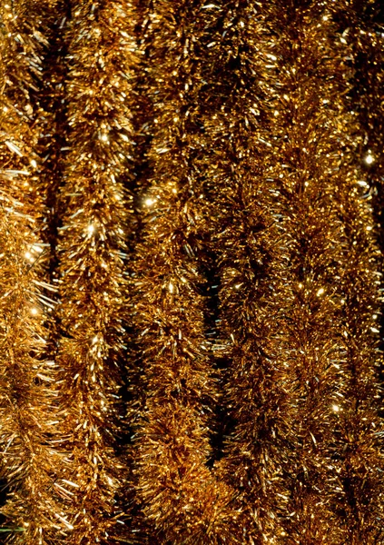 Złoty kolor ozdób choinkowych w widoku — Zdjęcie stockowe