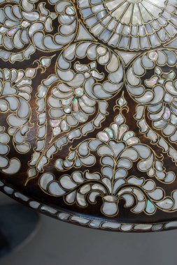 Osmanlı sanatı İnci kaküllerin Anası örneğidir