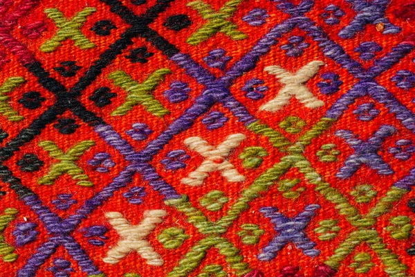 Tappeto fatto a mano e tappeti di tipo tradizionale — Foto Stock