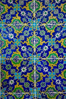  Osmanlı saat çini desenleri ile