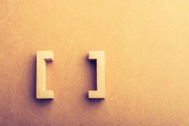 Tahta parçası yapılan küme ayracı