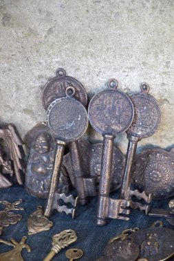 Retro altın renk anahtarlarını tarz