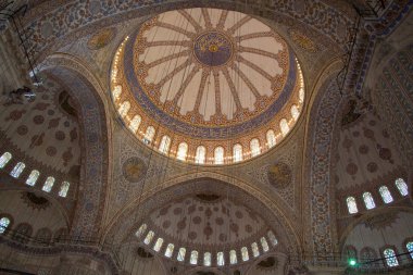 Osmanlı mimarisinde kubbe iç görünüş  