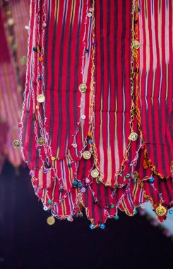 Gözleme geleneksel kadın eşarp nakış ile