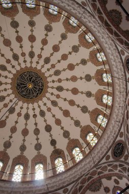 Osmanlı mimarisinde kubbe iç görünüş  