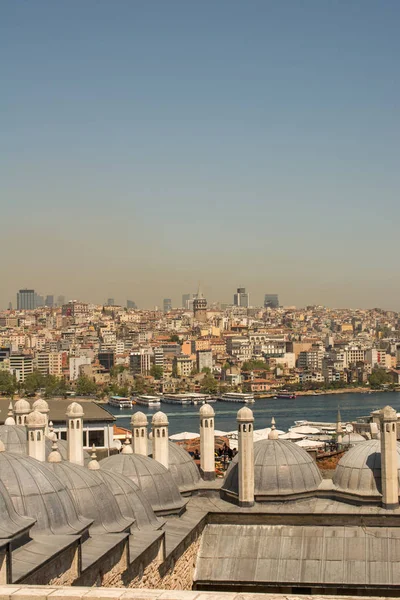 Schönes Beispiel für osmanische Turmarchitektur — Stockfoto