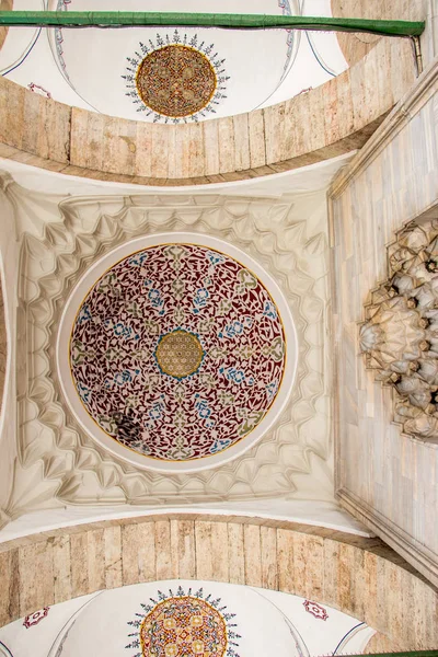 Inner view of dome in Ottoman architecture — Stock Photo, Image