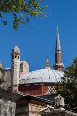 Bir Osmanlı tarzı cami minaresi